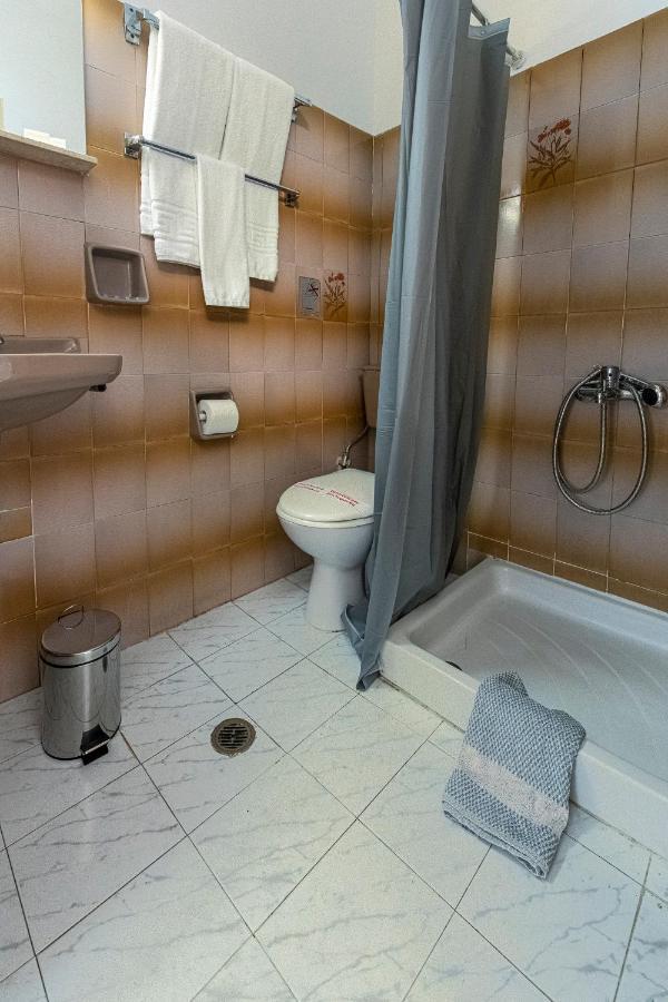 Roy Hotel أثينا المظهر الخارجي الصورة